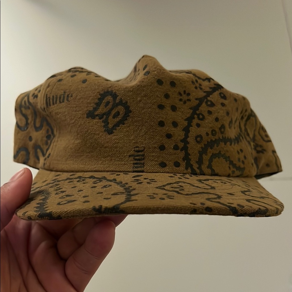 Nude Brown Paisley Cap